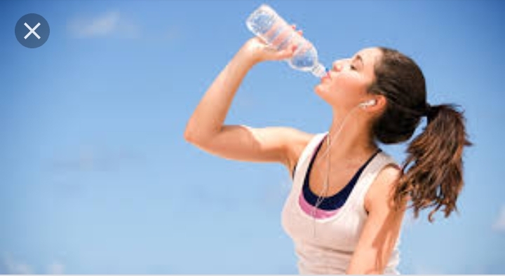 WATER AND IT'S HEALTH BENEFITS 