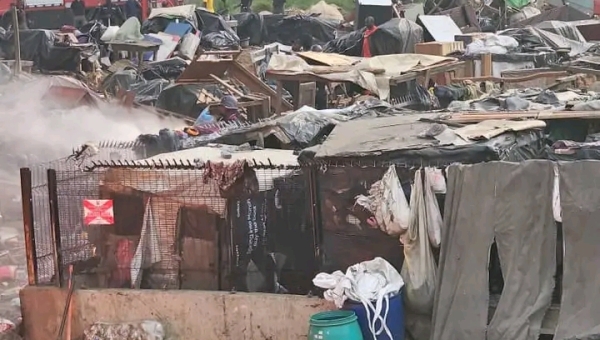 Lagos Task Force Destroys Shanties At Agege Rail Line